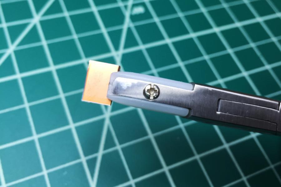 Small Sample Cleaving Pliers
